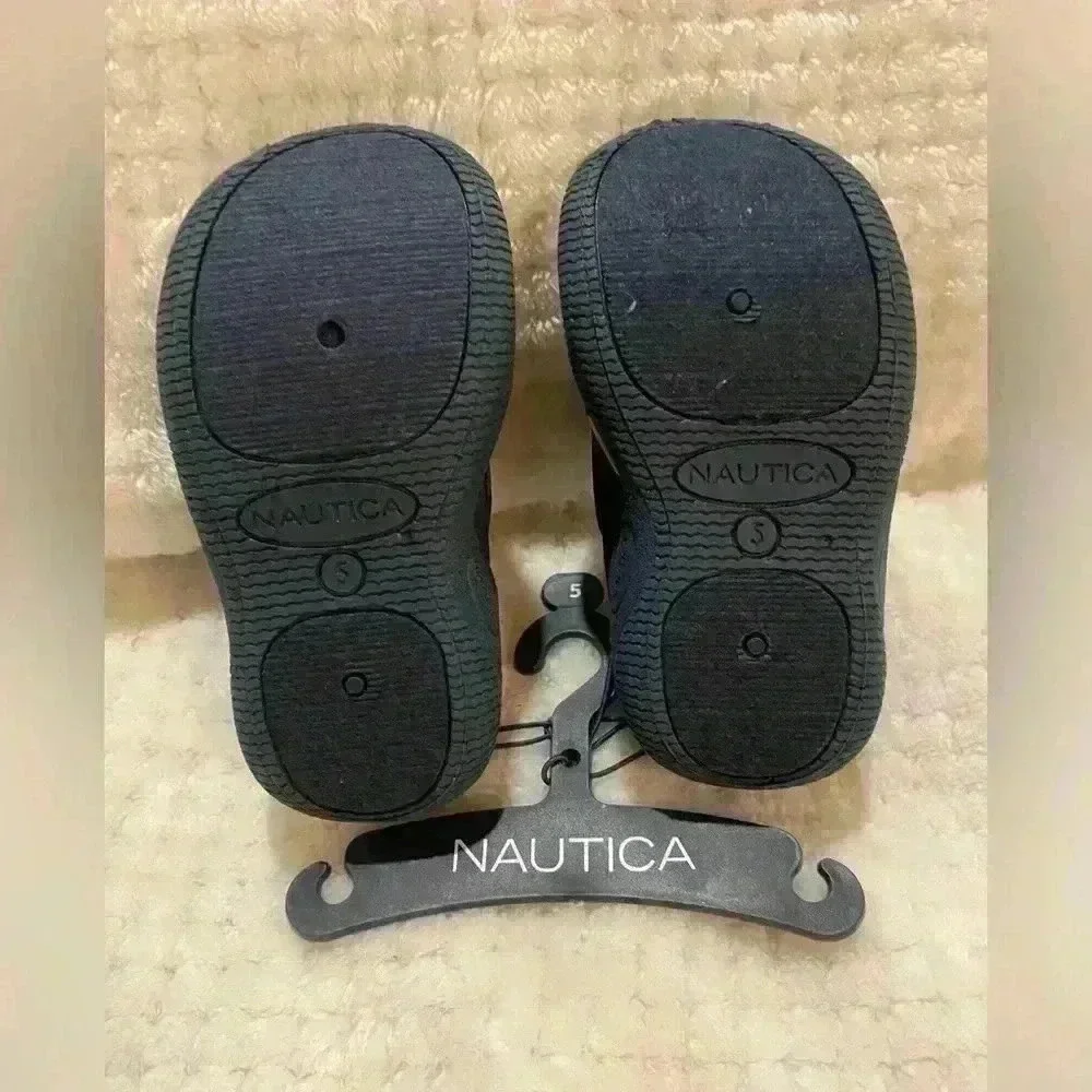 Nautica Girl Toddler water shoes adjustable with Velcro striped shoes size 5